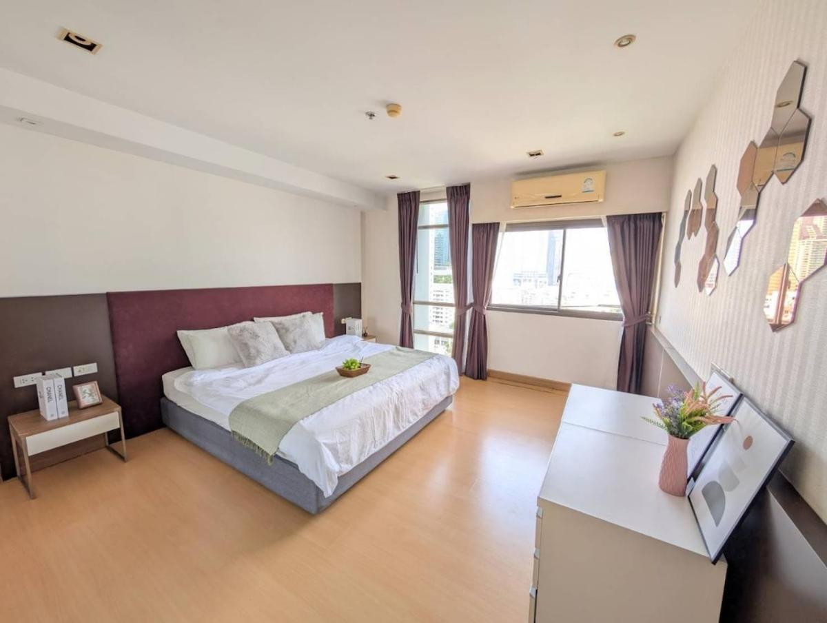 Căn hộ High Floor Great View 2br 2ba 3 Mins To Nana Bts Bangkok